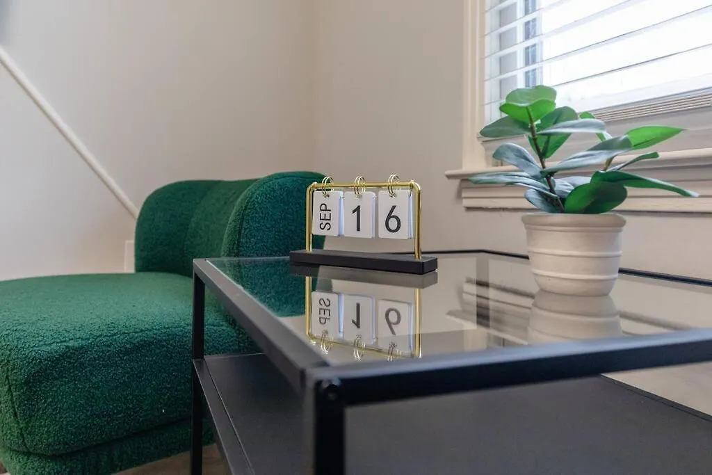 Appartamento City-Style Comfort 1Br Suite With King Bed And Optional Parking Close To Broadway, Downtown, Centennial Park Nashville
