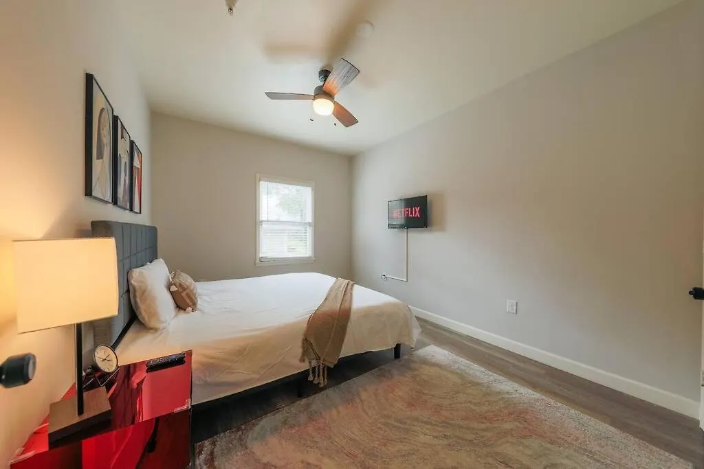 City-Style Comfort 1Br Suite With King Bed And Optional Parking Close To Broadway, Downtown, Centennial Park Nashville