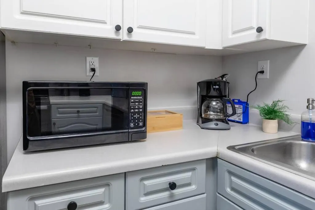 Appartamento City-Style Comfort 1Br Suite With King Bed And Optional Parking Close To Broadway, Downtown, Centennial Park Nashville Stati Uniti