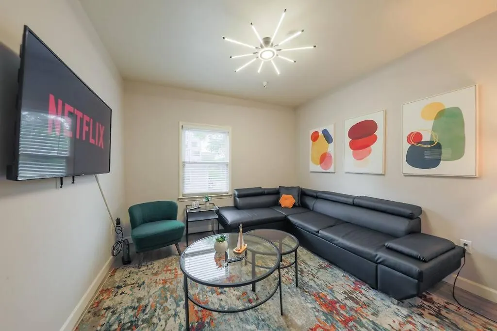 City-Style Comfort 1Br Suite With King Bed And Optional Parking Close To Broadway, Downtown, Centennial Park Nashville Appartamento