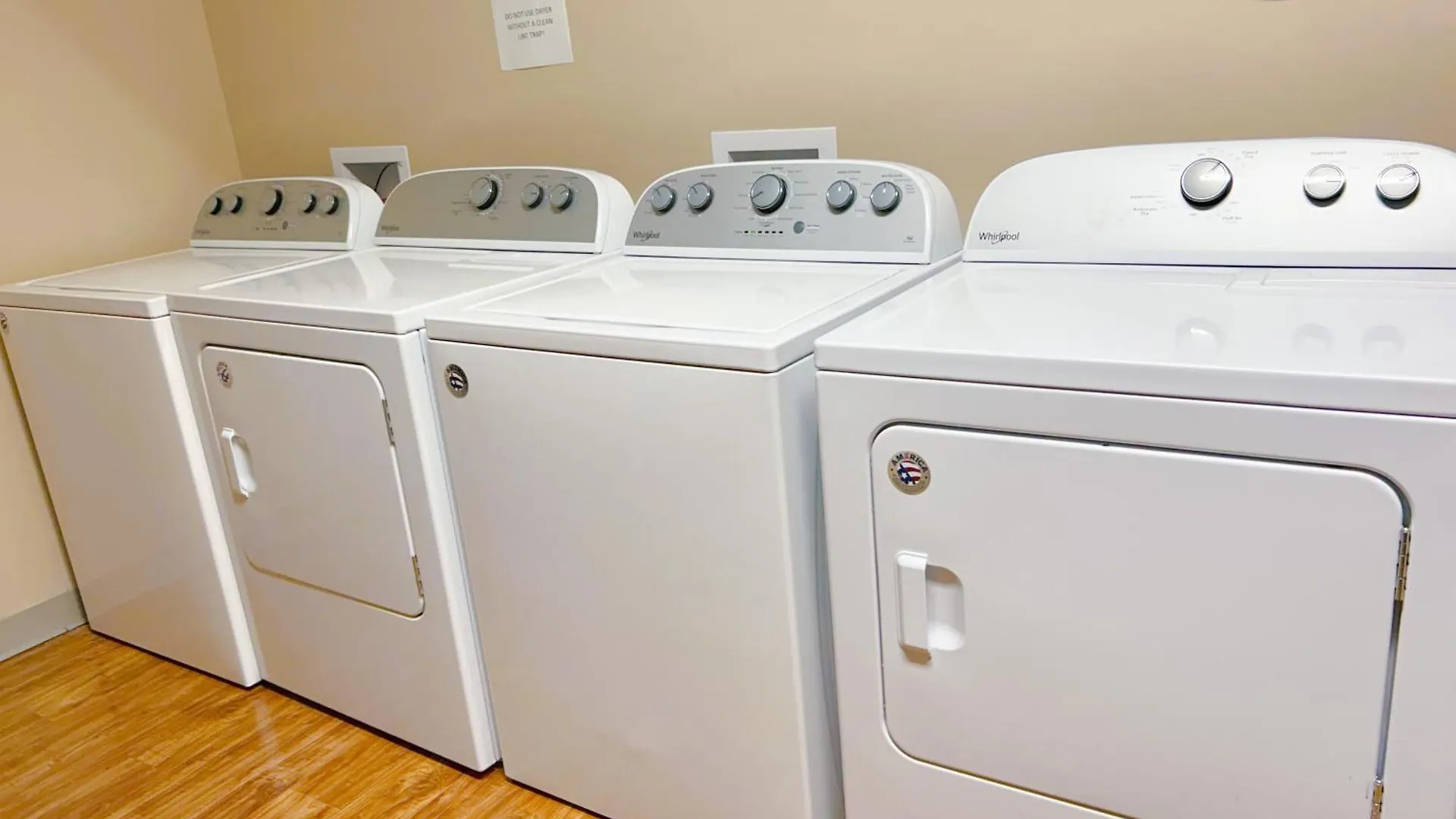 City-Style Comfort 1Br Suite With King Bed And Optional Parking Close To Broadway, Downtown, Centennial Park Nashville